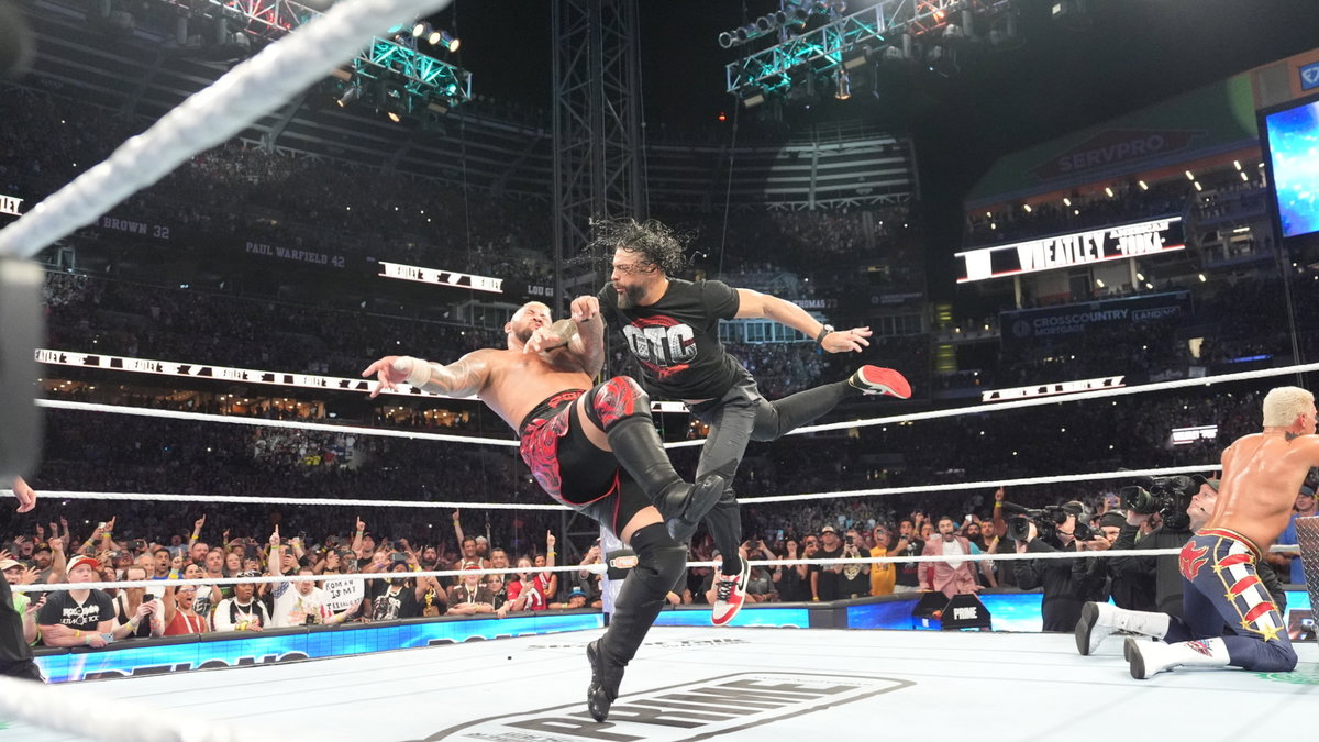 Immagine di Roman Reigns è tornato in WWE, fan in delirio [VIDEO]