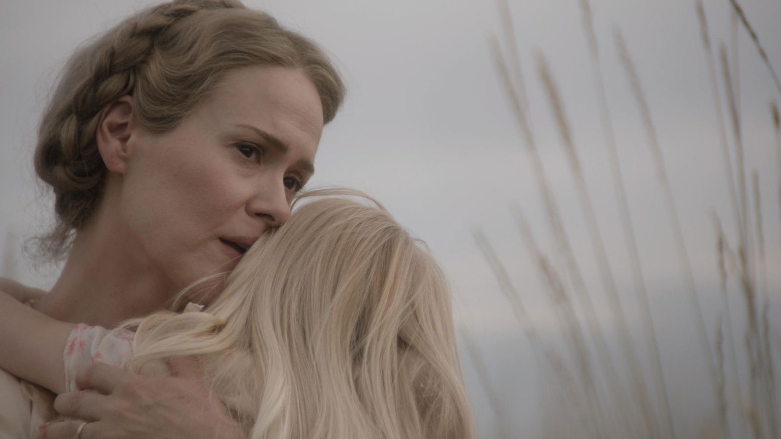 Immagine di Hold Your Breath: Sarah Paulson protagonista nel nuovo thriller psicologico di Disney Plus [TRAILER+DATA]