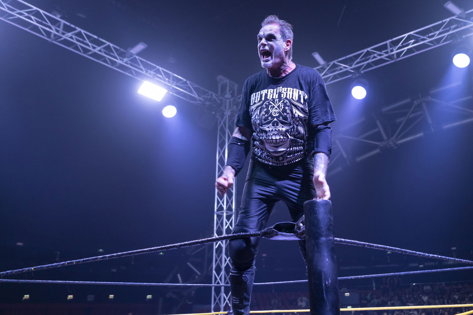 Immagine di NWE - American Wrestling: intervista a Vampiro