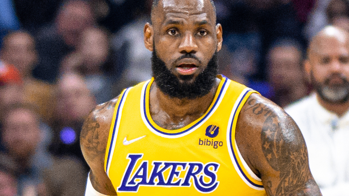 Immagine di Lebron James vuole leggere Batman, James Gunn lo contatta
