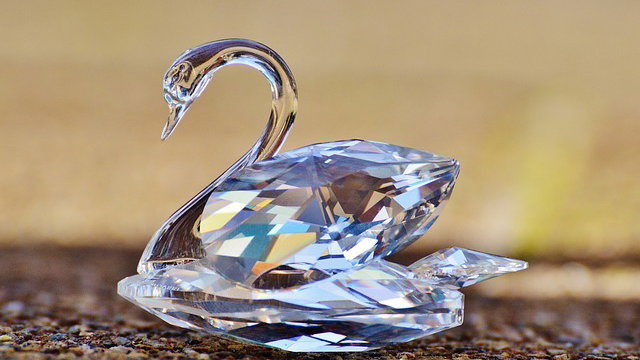 Immagine di Si uniscono due icone della Cultura Pop, Ariana Grande e Swarovski