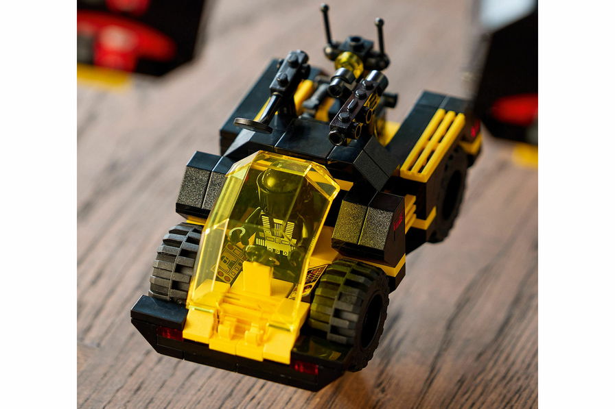 LEGO Blacktron: il ritorno di una leggenda