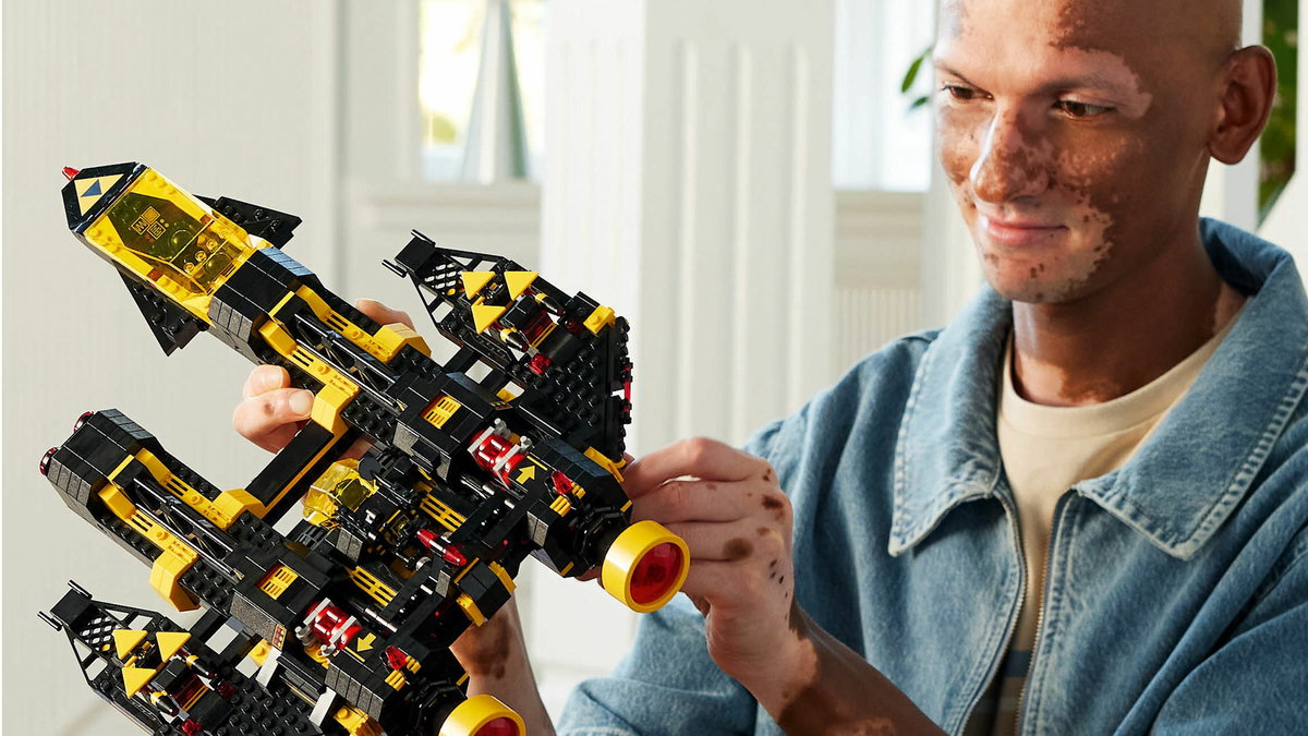 Immagine di LEGO Blacktron: il ritorno di una leggenda