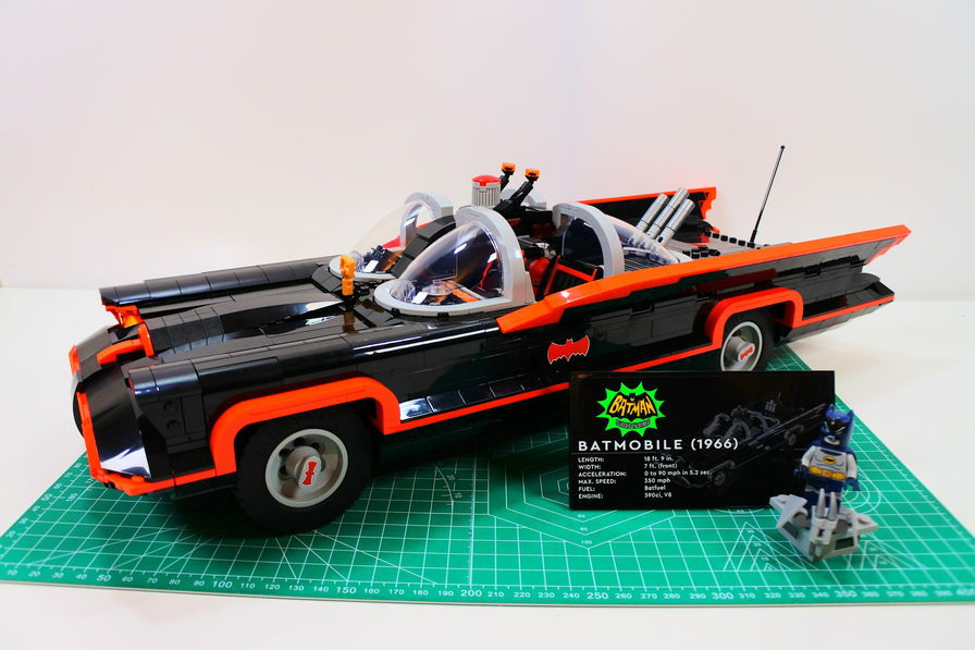 LEGO Batman 76328 Batmobile Classic TV Series: la recensione