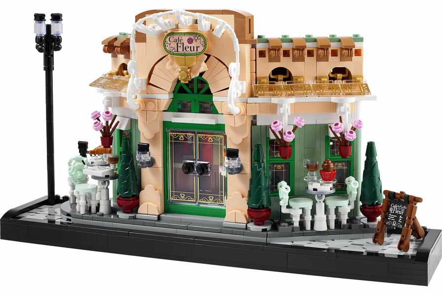 Il fascino di Parigi nel nuovo set LEGO French Café