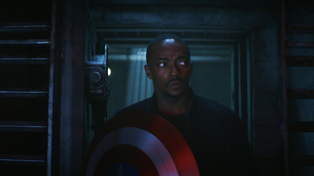 Immagine di Captain America: Brave New World, per Anthony Mackie lo scudo è "un sogno che si avvera"