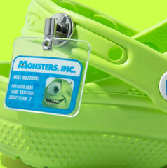 Copertina di Crocs e Monsters and Co.: una collaborazione mostruosamente divertente