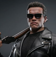 Copertina di Terminator 2: Hot Toys rilascia il T-800 più realistico di sempre