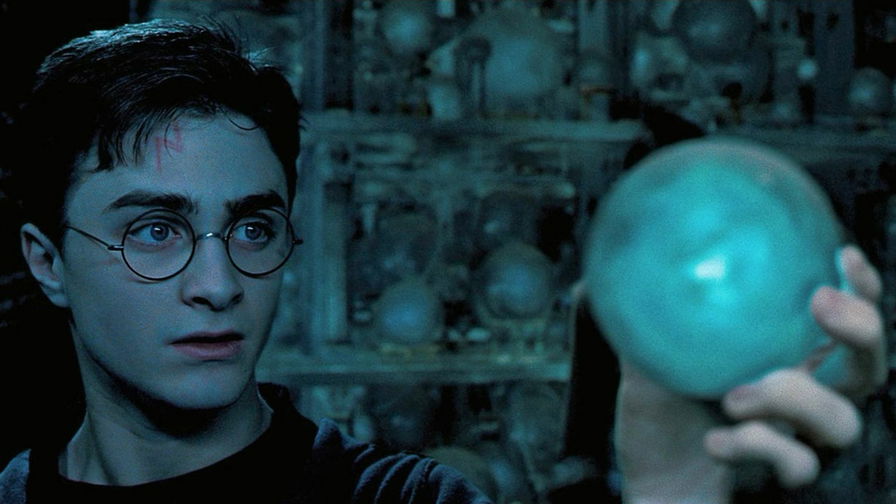 Harry Potter e l'ordine della Fenice - Harry tiene in mano la Profezia