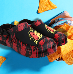 Copertina di Scarpe Mountain Dew e Doritos: il nuovo must-have per i gamer!