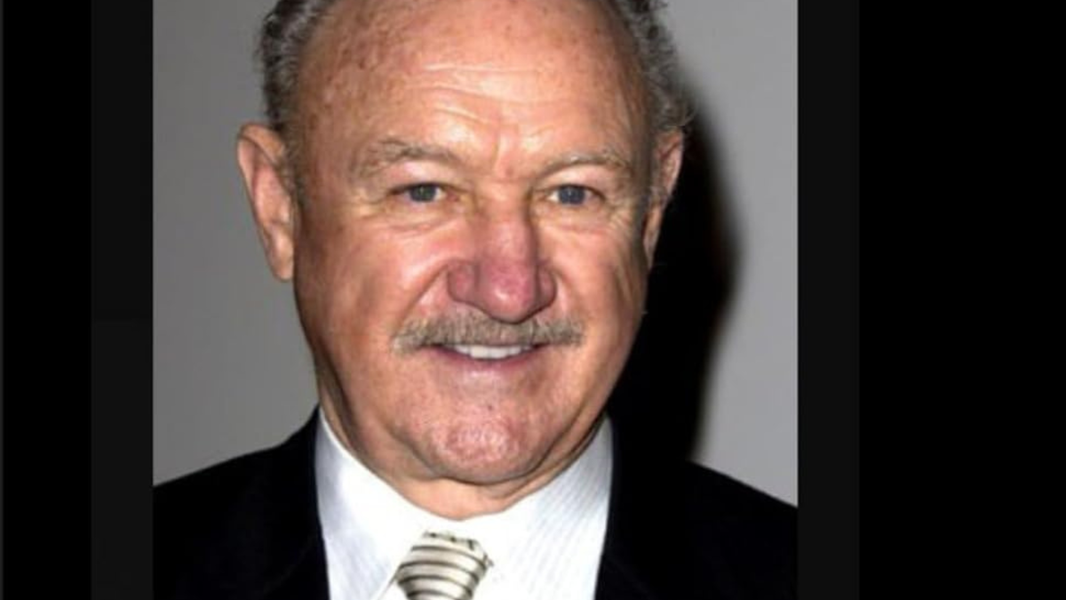Immagine di Gene Hackman e la moglie Betsy Arakawa trovati morti in casa