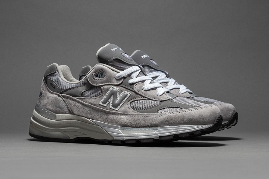 Il ritorno delle New Balance 992: le iconiche sneakers di Steve Jobs tornano sul mercato