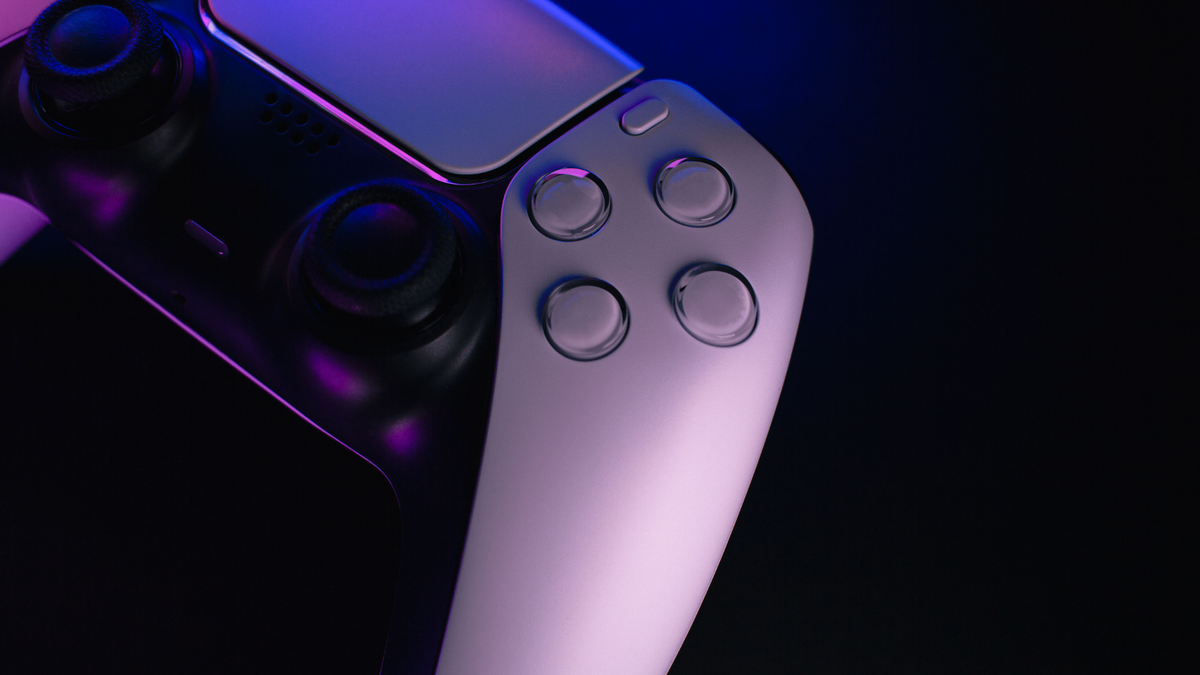 Immagine di Sony brevetta un Controller PlayStation con ricarica solare