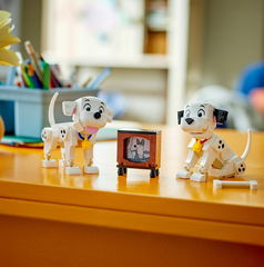 Copertina di LEGO Disney: Cuccioli dalmata Lucky e Penny da costruire