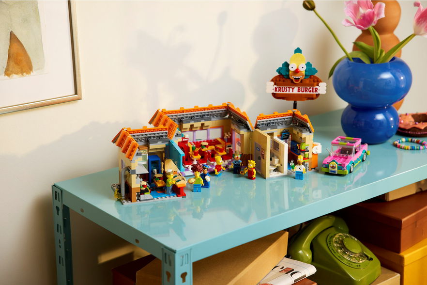 Krusty Burger diventa LEGO: la nuova icona dei Simpson