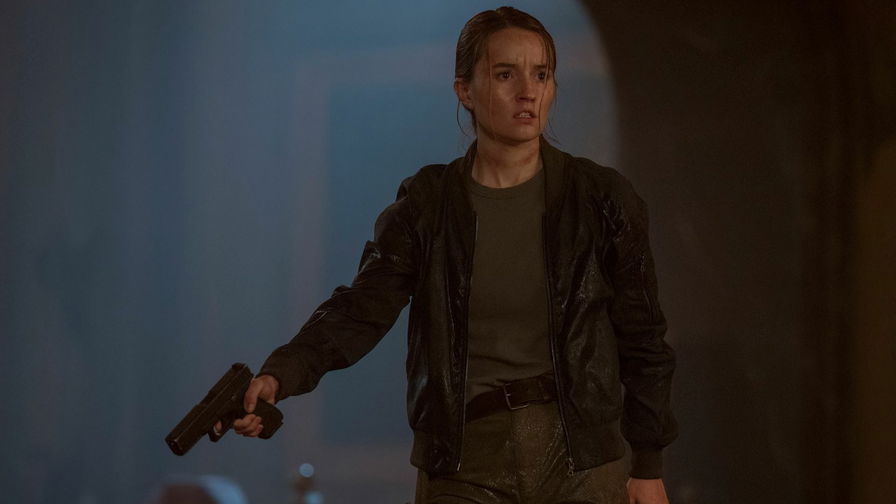 The Last of Us - Abby impugna una pistola