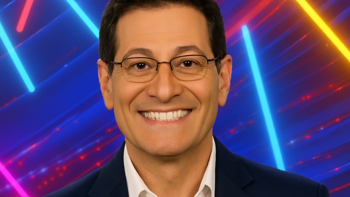 Immagine di Enrico Papi torna in tv con Sarabanda Celebrity