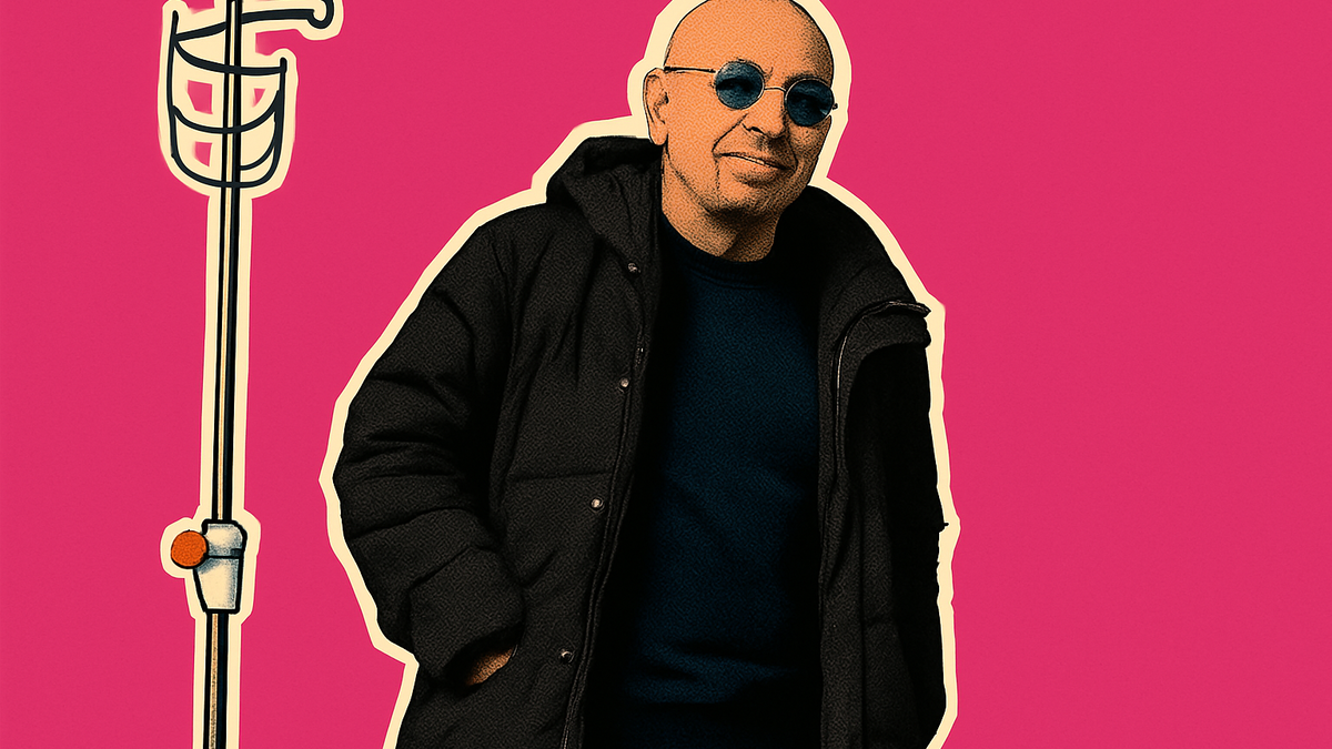 Immagine di Enrico Ruggeri operato alla gola: "Ora silenzio"