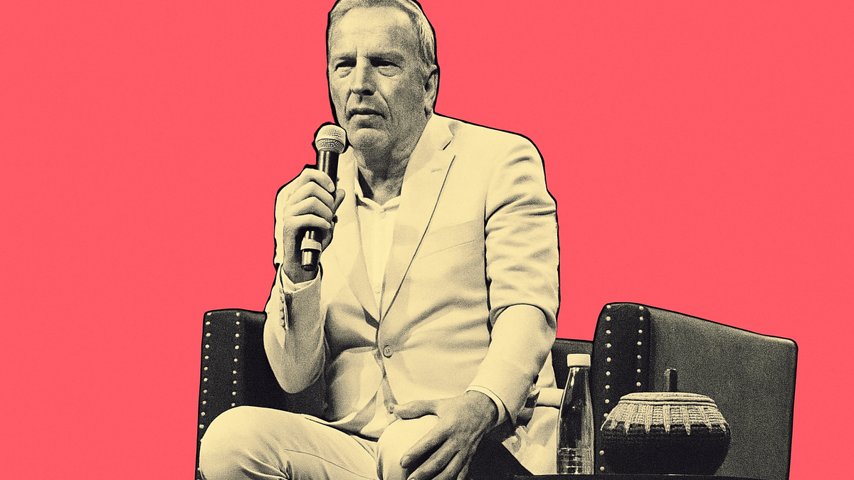 Immagine di Kevin Costner deve 440mila dollari per i costumi