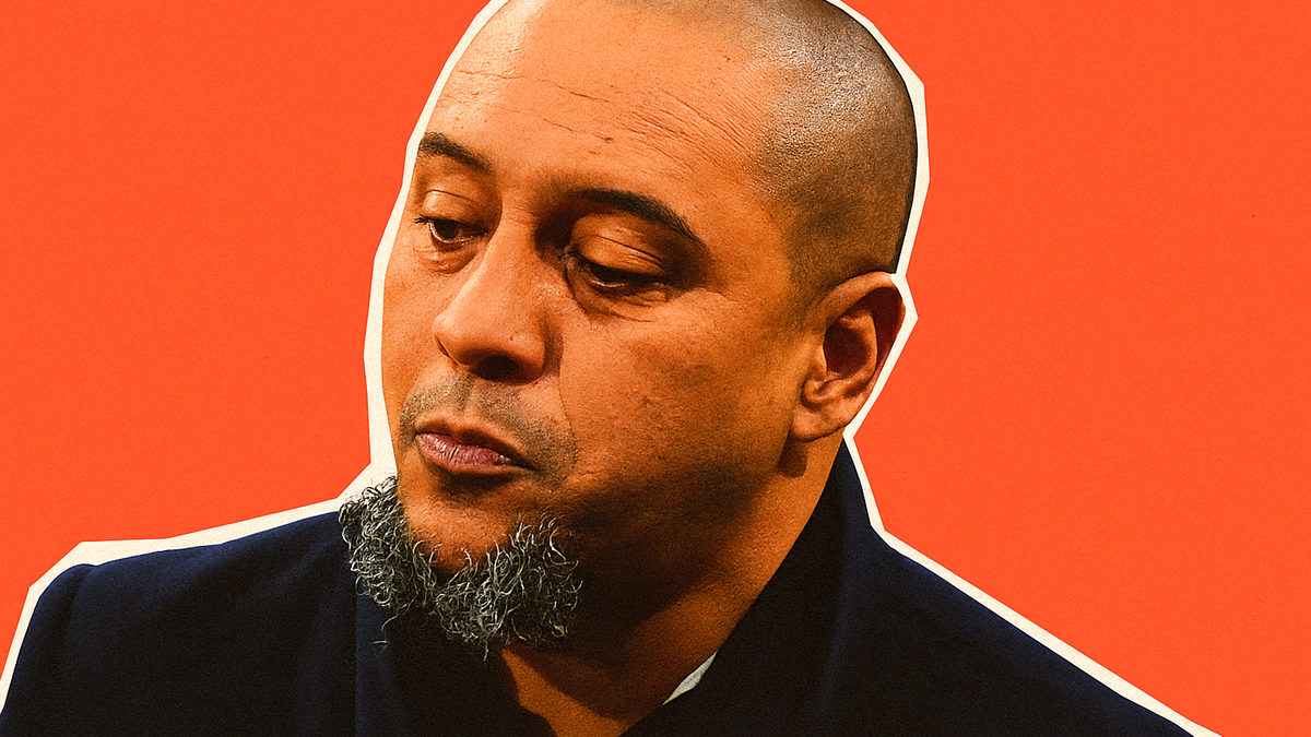 Immagine di Roberto Carlos operato d'urgenza al cuore