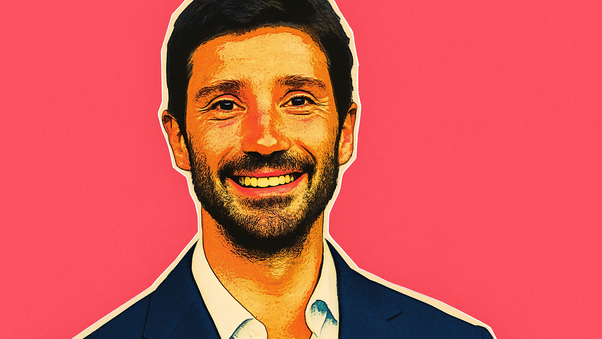 Immagine di De Martino, l'inganno della foto ai funerali