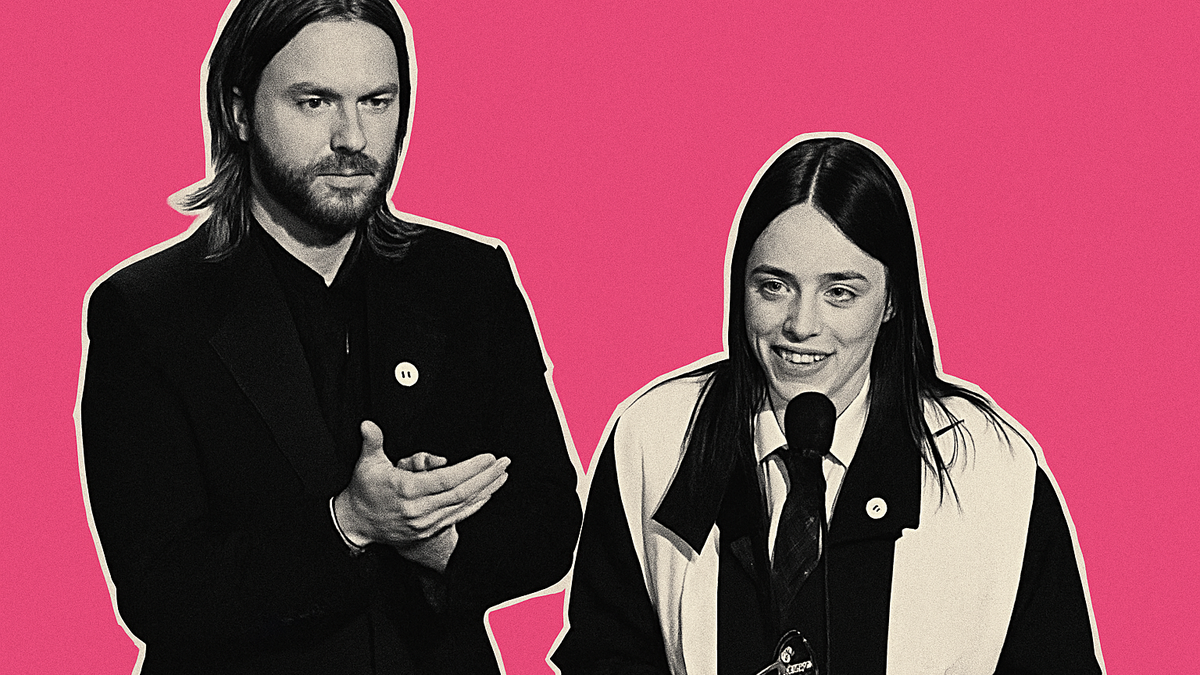 Immagine di Billie Eilish ai Grammy: "Nessuno è illegale"