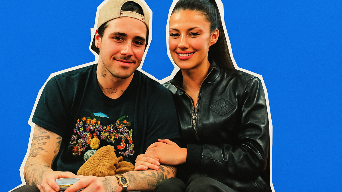 Immagine di Brooklyn Beckham copre il tattoo per papà David