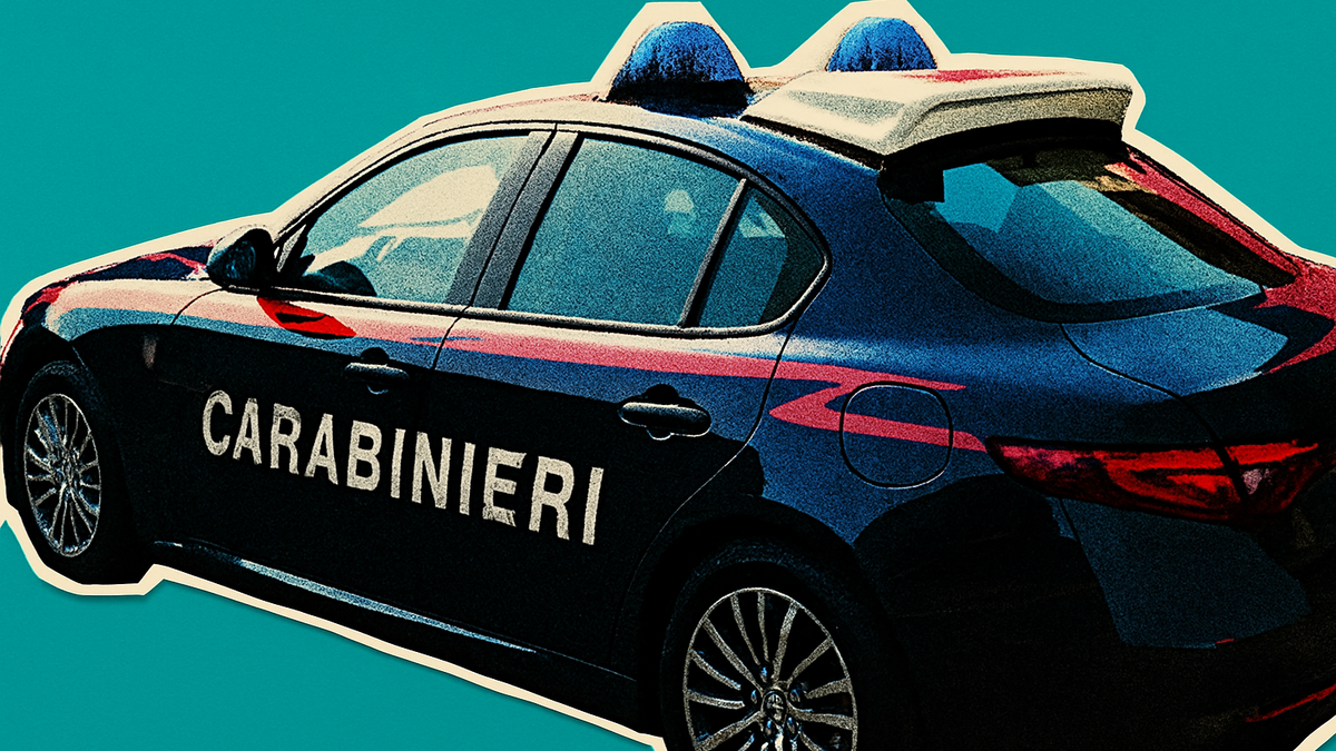Immagine di Investito più volte davanti al centro commerciale