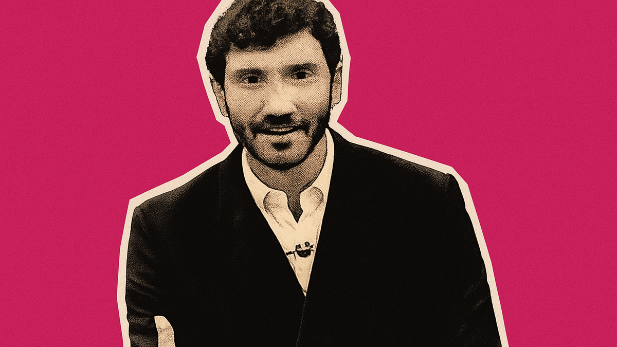 Immagine di De Martino a Sanremo 2027: lo svela Fiorello