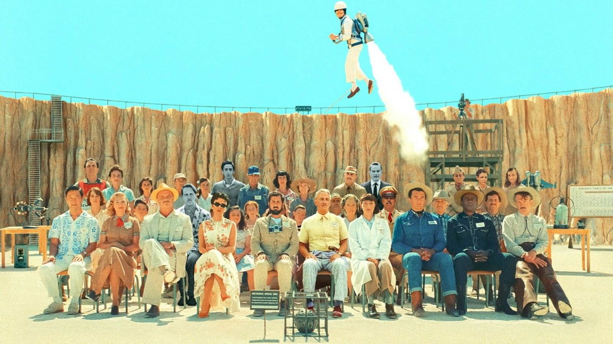 Immagine di Asteroid City, il film stasera in tv su Iris: trama, cast e streaming