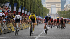 Copertina di Dove vedere Tour de France 2026 Thoiry-Parigi oggi: orario, TV e streaming