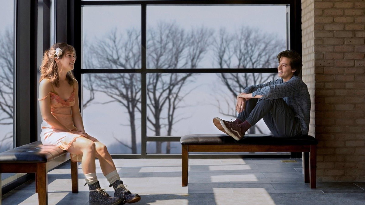 Immagine di A un metro da te è gratis in streaming in Italia: il romantic drama del 2019