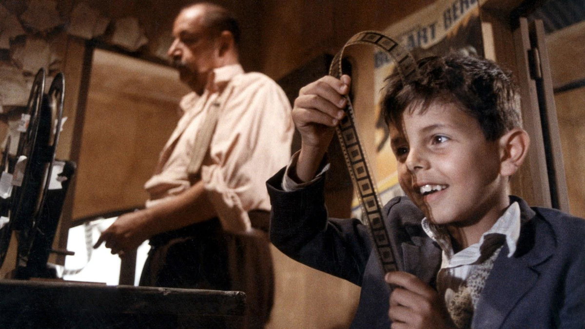 Immagine di Nuovo Cinema Paradiso è gratis in streaming in Italia: perché rivederlo
