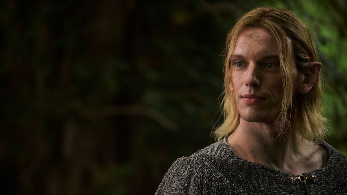 Immagine di Jamie Campbell Bower: Celeborn è il contrasto con Vecna che cercava