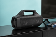Copertina di Soundcore Motion Boom a 61,99€, la cassa che galleggia e suona per 24 ore