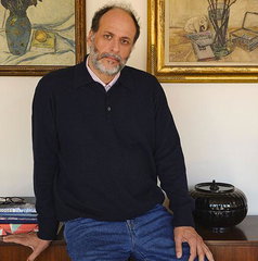Copertina di Luca Guadagnino: premio a Venezia prima dei 435 minuti di Joie de vivre