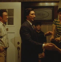 Copertina di Paper Tiger: Adam Driver e Miles Teller fratelli in affari con la mafia russa