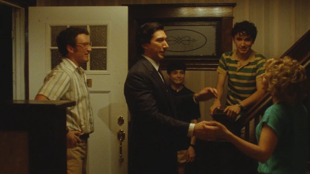 Immagine di Paper Tiger: Adam Driver e Miles Teller fratelli in affari con la mafia russa