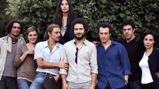 Copertina di Baciami ancora: trama, cast e dove vederlo in streaming