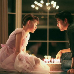 Copertina di Sixteen Candles consegnò Caroline ubriaca: oggi il consenso riscriverebbe la scena