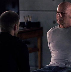 Copertina di Fortress: Sniper's Eye, il film stasera in tv su 20: trama, cast e streaming