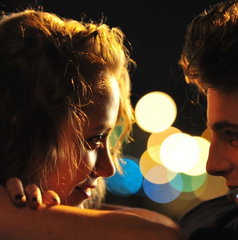 Copertina di Hot Summer Nights, il film stasera in tv su Rai 5: trama, cast e streaming