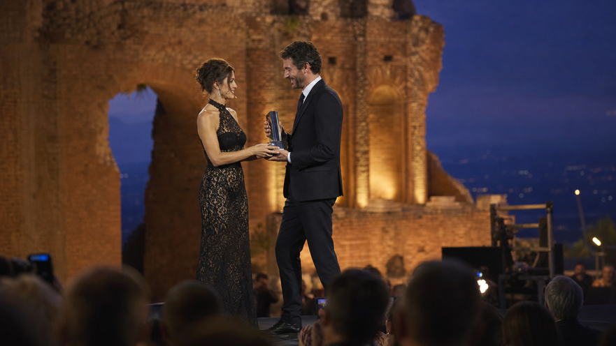 Dove vedere Taormina Film Festival 2026 stasera: orario, canale e streaming