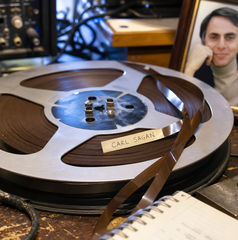 Copertina di Carl Sagan: Luma AI citata per otto secondi di voce usati nello spot di Ray3.14