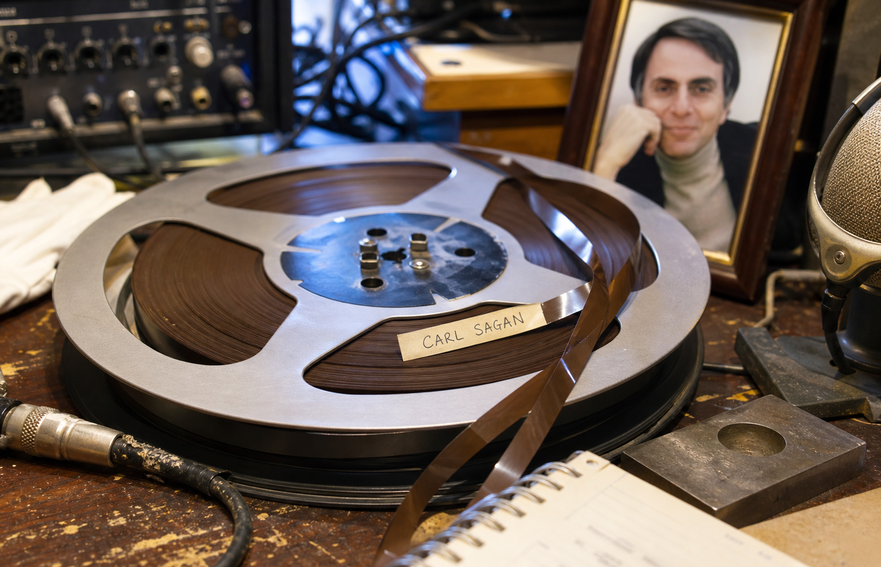 Carl Sagan: Luma AI citata per otto secondi di voce usati nello spot di Ray3.14