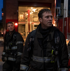 Copertina di Dove vedere Chicago Fire 14 stasera: orario, canale e streaming degli episodi 20-21