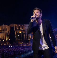 Copertina di Dove vedere Roma, Baby. Cremonini Live stasera: orario, canale e streaming