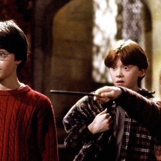 LEGO Harry Potter Pietra Filosofale a 139,99€, 25 anni di magia da esporre