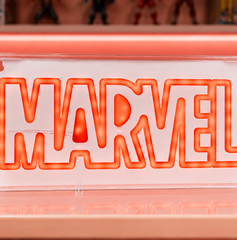 Copertina di Luce neon Marvel Paladone a 25,61€, il logo da 30 cm che merita la parete