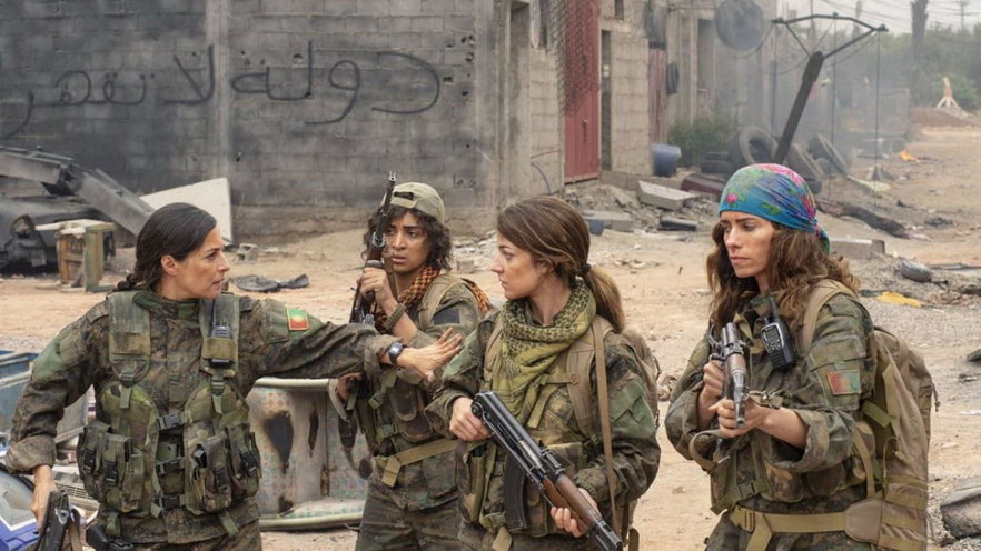 Red Snake, il film stasera in tv su Iris: trama, cast e streaming
